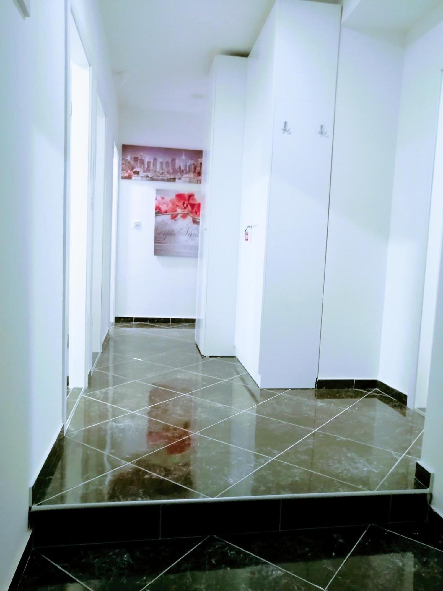 Pula Center - Studio Apartments المظهر الخارجي الصورة